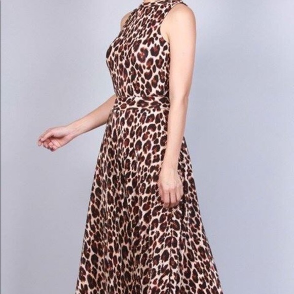 🐆Leopard print set!! 🐆 - Picture 4 of 5